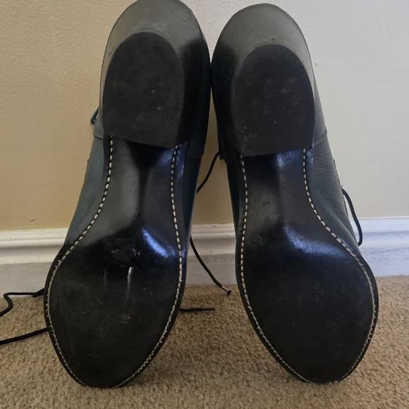 Capezio Women's Green Lace-Up Boots - Picture 3 of 6